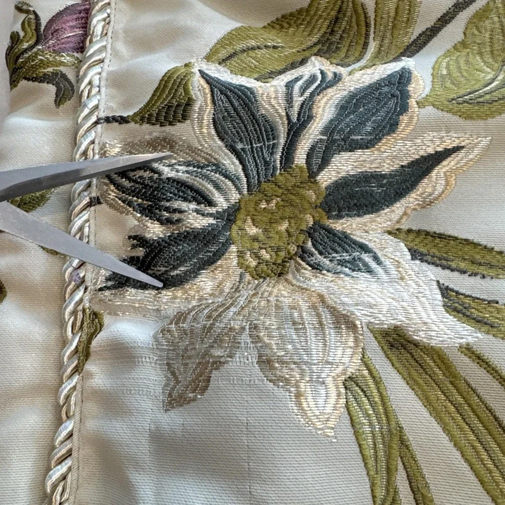Croscill King Pillow‎ Shams Set 2 Floral Embroidered Sage Green Rope Trim 36x20